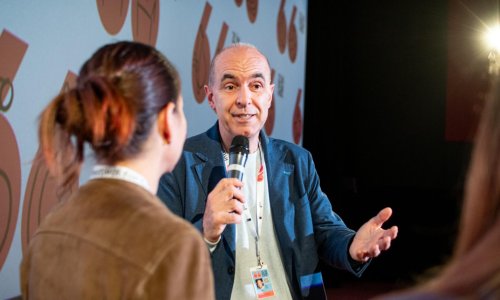 Kristalni planet Arsena Ostojića oduševio publiku na svjetskoj premijeri u Zlínu