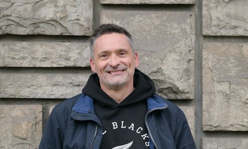 Ne viđamo ovo često: Poznati HRT-ovac podijelio posebnu fotografiju s kćeri i partnericom