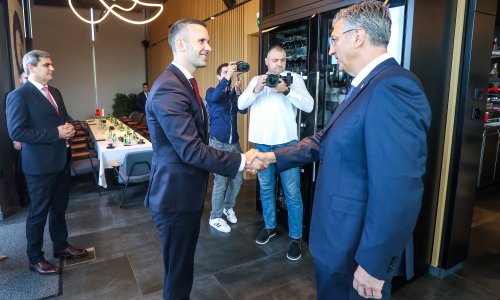 Plenković otkrio o čemu je razgovarao s crnogorskim premijerom: Očekujemo rješenje svih otvorenih pitanja