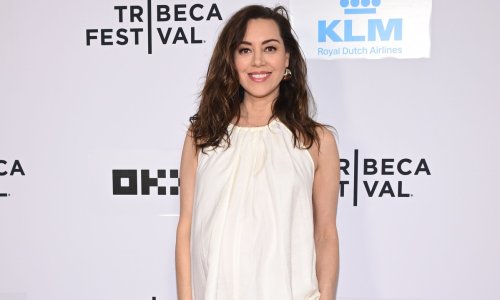 Aubrey Plaza pokazala trudnički trbuh: U svom stilu pretvorila kraj trudnoće u komičan trenutak