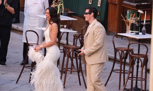 Dua Lipa nakon vjenčanja uživa u hotelu iz 'Bijelog lotosa',
