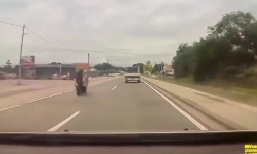 Objavljena snimka sekundi prije tragedije kod Zadra: Motocikl velikom brzinom pretjecao kolonu