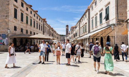 Britanski medij o 'ratu Dubrovnika protiv masovnog turizma': 'Pravi smjer'