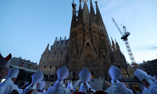 FOTO Sagrada Familia dovršena nakon 144 godine: Papa Lav posvetio najvišu crkvu na svijetu