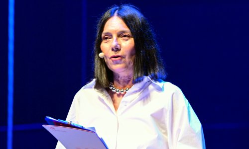 Daniela Trbović oduševila profinjenom crno-bijelom kombinacijom