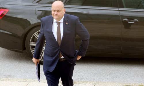 Šušnjar u Zadru dao ugovor: Gradi se punilište za električne buseve