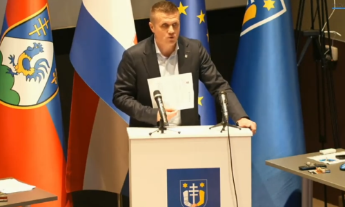 Gradonačelnik Križevaca mahao s dopisom ministra Ćorića: Ovo je minus koji nam je ostavljen