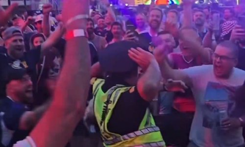 Škoti rade show uoči prve utakmice: Pogledajte što rade policajcima