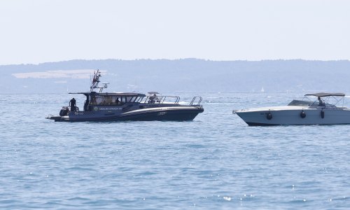 Troje poginulih u teškoj pomorskoj nesreći kod Splita: Traga se za jednom osobom