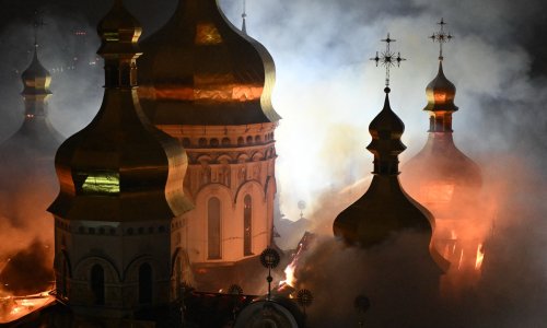 Simbol ukrajinske povijesti zapaljen u ruskom zračnom napadu na Kijev