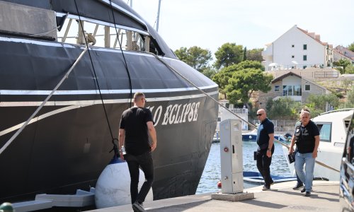 Izvučeno tijelo iz potonule jedrilice kod Splitskih vrata. Njome u trenutku nesreće upravljao putnik?