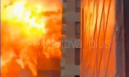 VIDEO U snažnim napadima dronovima pogođena najveća rafinerija u Moskvi