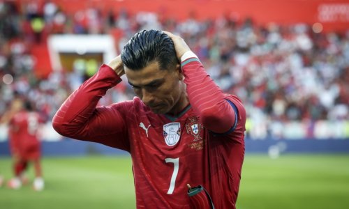Cristiano Ronaldo prekinuo šutnju nakon žestokih kritika. Njegova brutalna poruka je odjeknula