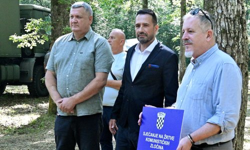 Peternel došao u Brezovicu, došlo do incidenta: 'Od koga ti je baba spašavala Židove?'