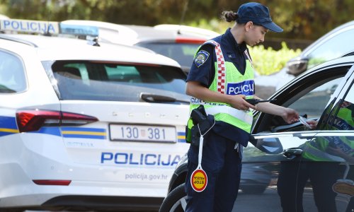 Policija objavila koliko je bilo prekršaja za vikend: Jedan je vozio čak 253 na sat