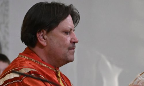 Omiljeni svećenik preminuo nakon uboda ose usred mise, župljani se opraštaju u suzama