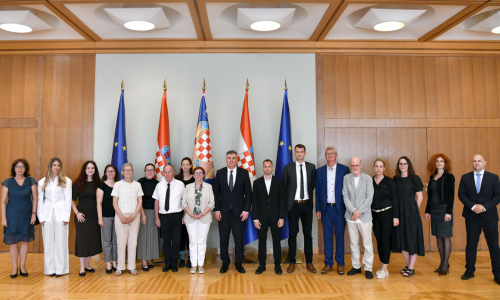Milanović primio izaslanstvo Hrvatskog saveza gluhoslijepih osoba Dodir