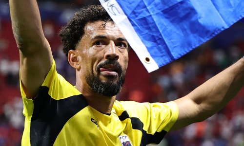 Obranama oduševio svijet, a u 40. godini radi transfer karijere