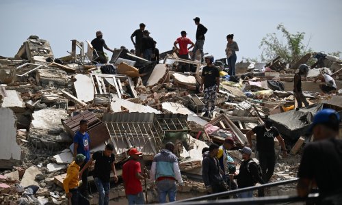 Teška situacija za spasioce u Venezueli: Mnogi su ostali bez svojih domova