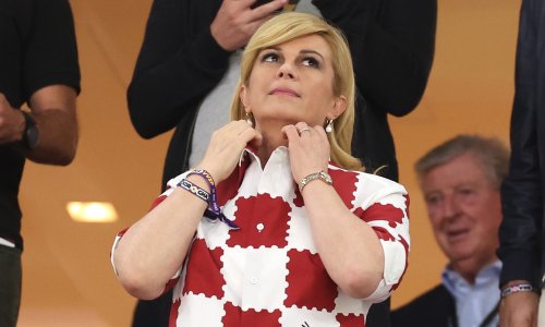 Skupocjeni model: Kolinda ponovno nosi košulju s kojom je izazvala senzaciju u Katru