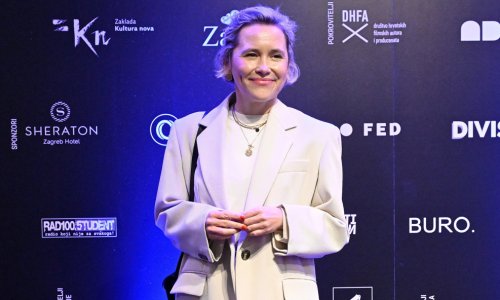 Kad se ne bavi politikom, voli ići na koncerte: Ivana Kekin uživala na INmusicu