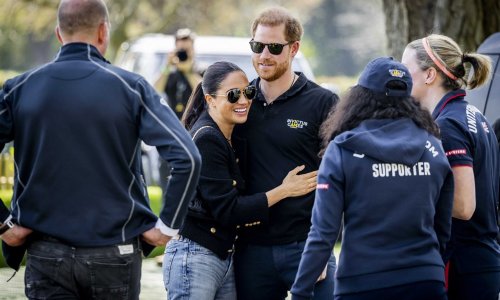Harry i Meghan vraćaju se u Britaniju s djecom: Otvara li se sad put prema pomirenju?