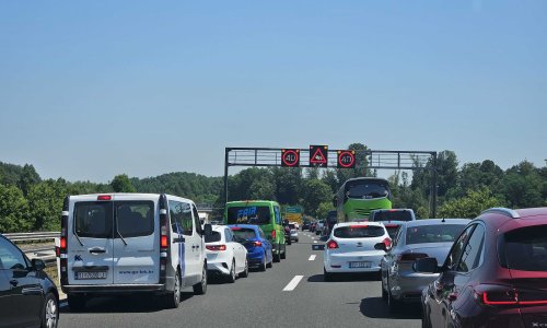 Velike gužve prema unutrašnjosti: Zastoj na A1 zbog dvije nesreće, kolone i na Krčkom mostu