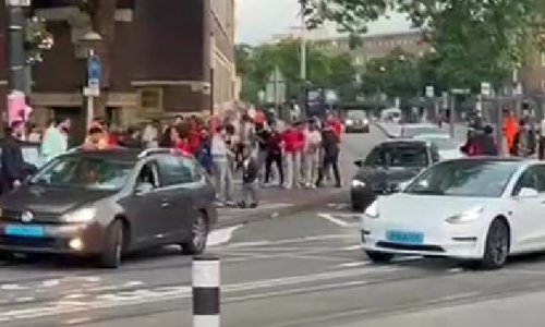 Pogledajte lude scene iz Amsterdama: Nizozemska ispala, a grad slavi...
