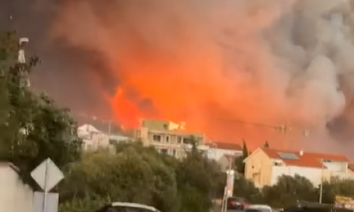 VIDEO Na Čiovu izbio veliki požar, gori blizu kuća
