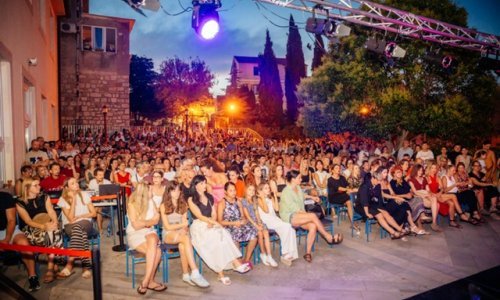 Šesto izdanje GOODfesta donosi najbogatiji program dosad – Drniš od 17. do 21. srpnja postaje pozornica dobrih priča i vrhunske zabave