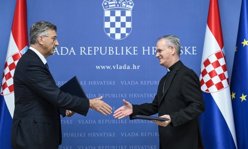 Plenković i mons. Kutleša potpisali važan dokument: Pomoć će dobiti više od 700 korisnika