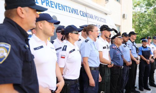 U Split stigli policajci iz devet država: Govorit će na različitim jezicima i pomagati turistima