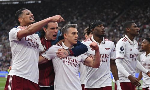 Donio je Arsenalu titulu, a sada ga klub prodaje u Tursku