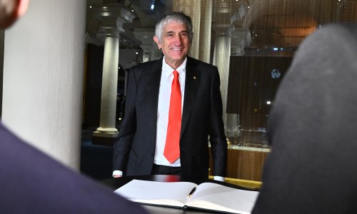 Nobelovac hrvatskih korijena otkrio poveznicu s Teslom i nasmijao sve pričom o Vatrenima
