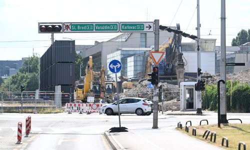 Pogledajte timelapse rušenja nebodera Vjesnik