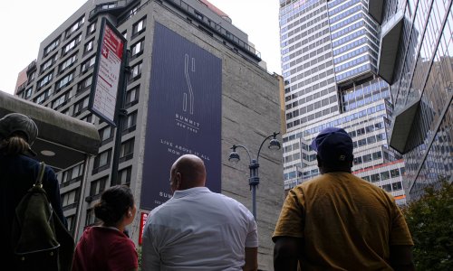 Panika na Manhattanu: Savili se stupovi zgrade, prijeti kolaps. Evakuirano nekoliko četvrti