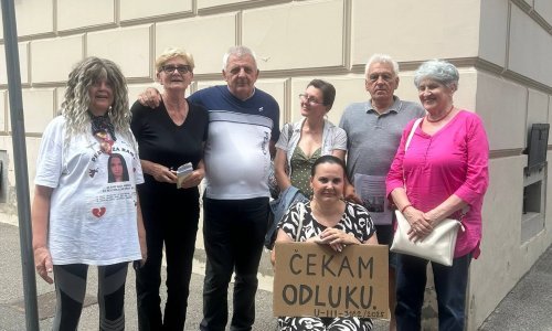 Zviždačica Cvrtila sjela ispred Ustavnog suda s jasnom porukom: Čekam odluku!