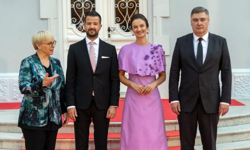 Nježna boja i efektni detalji: Prva dama Crne Gore oduševila modnim izdanjem