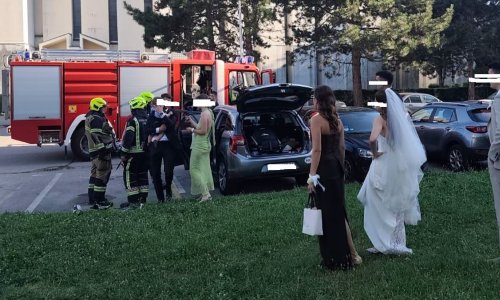 Dijete ostalo zaključano u automobilu tijekom svadbe u Zagrebu