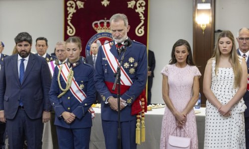 Romantična čipka i nježna nijansa: Kraljica Letizia utjelovljenje je čiste elegancije