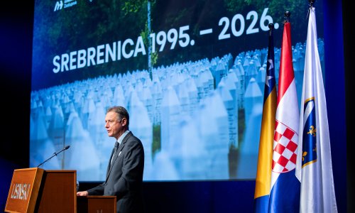 Državni vrh izrazio sućut obiteljima stradalih u Srebrenici: 'Osuđujemo taj stravični zločin'