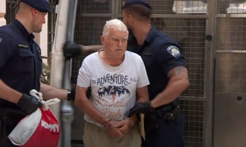 Muškarcu koji je nožem napao policajku određen istražni zatvor, snimljeno kako ga privode