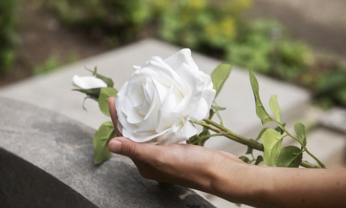 Deset godina od tragedije u Nici: Tisuću ljudi odalo počast žrtvama džihadističkog napada