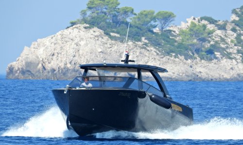 Nesreća u Plavoj špilji: Gliser teško ozlijedio britansku turisticu