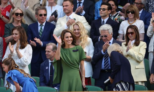 Cijeli stadion ustao je zbog nje: Kate Middleton na Wimbledonu dočekana kao nikad prije