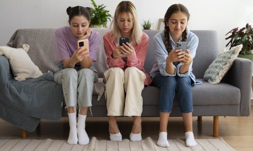 Nije riječ samo o zabrani društvenih mreža za mlađe od 13: EU želi šire promjene