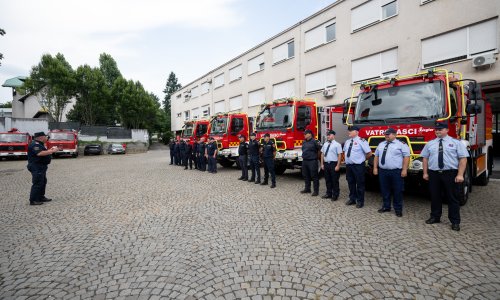 Vatrogasnim postrojbama uručena četiri nova vozila za gašenje požara