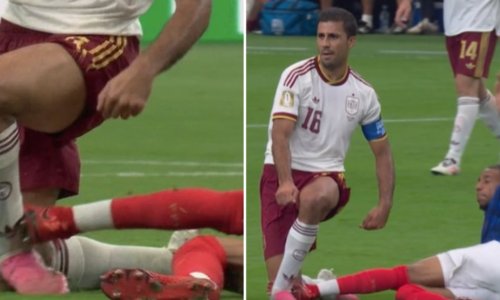 Nogometni svijet u šoku nakon brutalnog starta: 'Kukavička reakcija VAR-a! Ovo je izravan crveni karton'