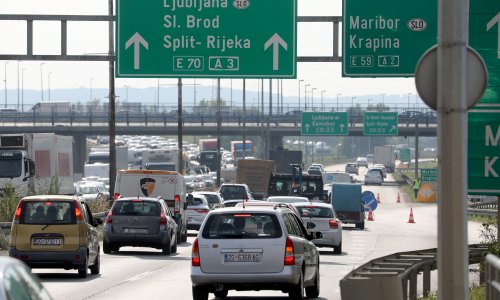 Pripremite živce: Kilometarska kolona na A2, gužve ima i u smjeru Lipovca