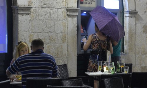 Policija uhitila Bugara: Po Dubrovniku krao ljudima kartične podatke